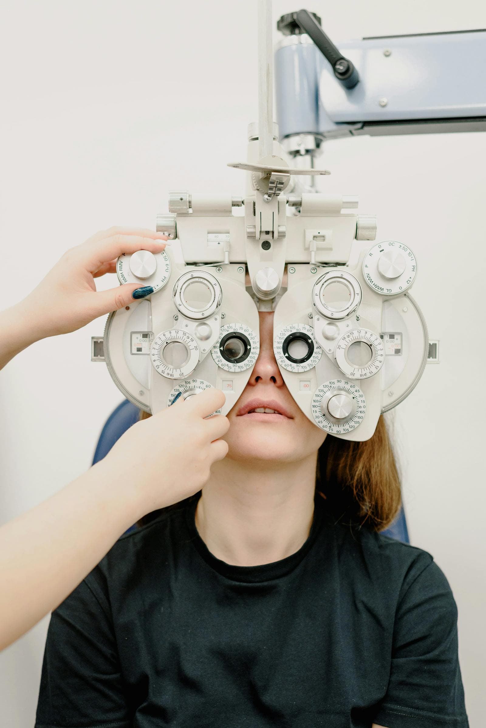 Dry Eyes in Hyderabad: Causes, Treatment, and Prevention