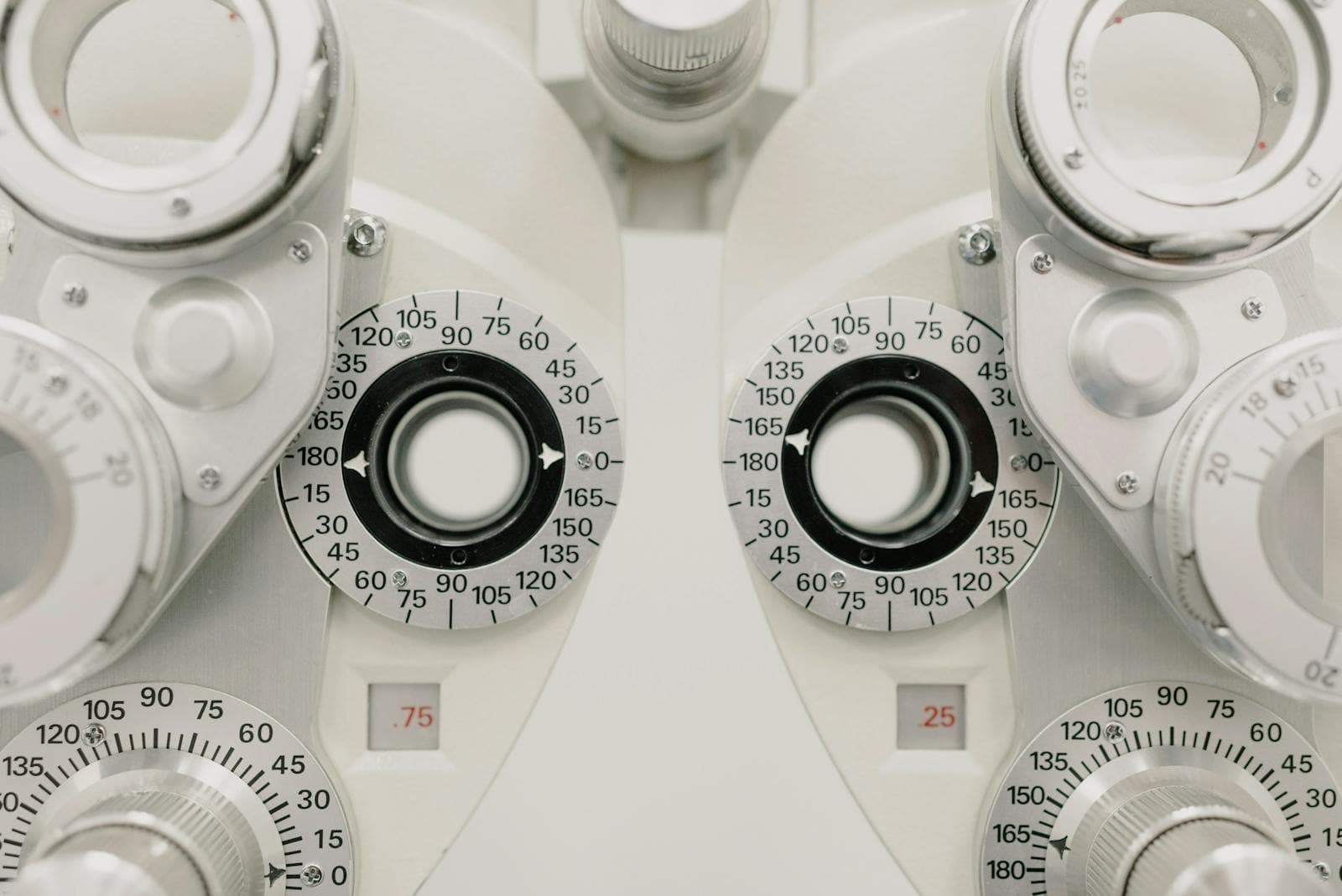 Looking for a Retina Specialist Near You in Kokapet?